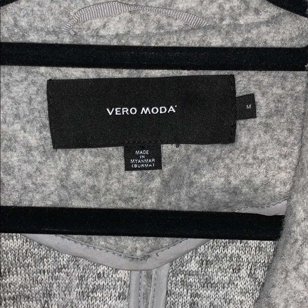 Coat - Picture 2 of 3